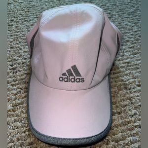 Light pink Addis’s climate ball cap